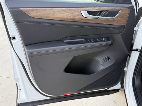 New 2026 Volkswagen Atlas SE image 10