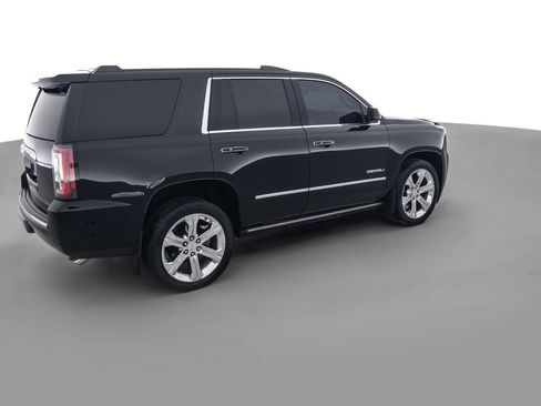 Used 2018 GMC Yukon Denali AWD/4WD image 5
