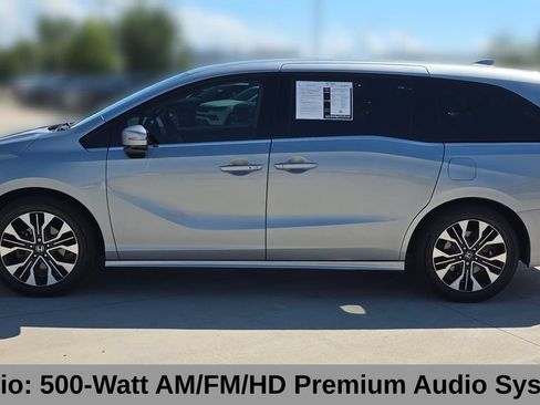 Used 2025 Honda Odyssey Elite image 2