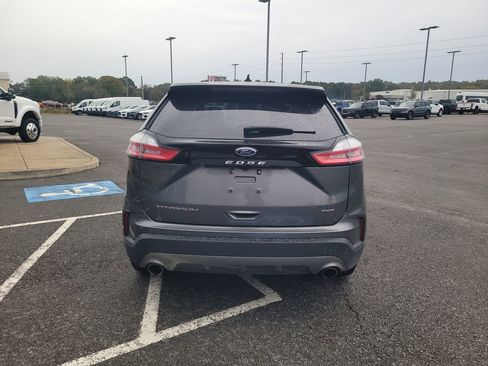 Certified 2024 Ford Edge Titanium image 4