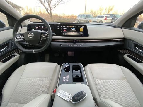 Used 2024 Nissan Ariya AWD image 14