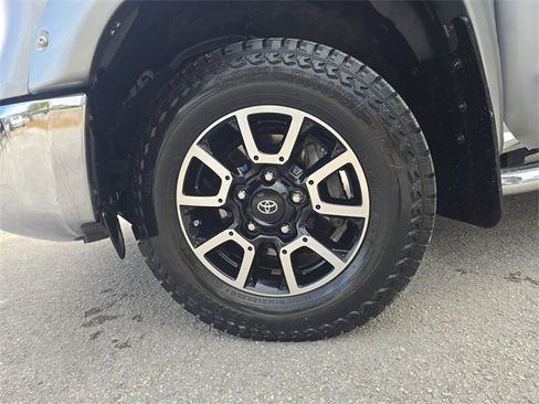 Used 2016 Toyota Tundra SR5 image 27