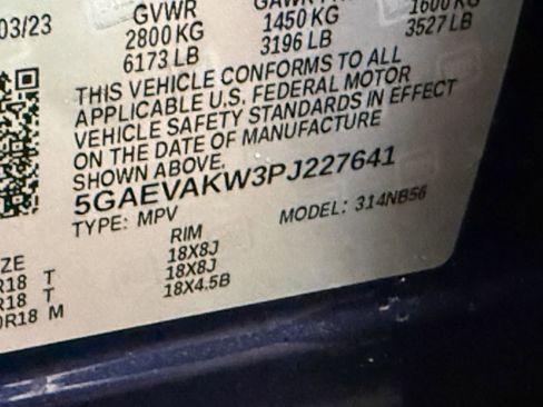 Used 2023 Buick Enclave Essence AWD/4WD image 54