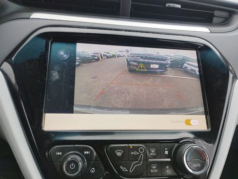 Used 2017 Chevrolet Bolt LT image 9