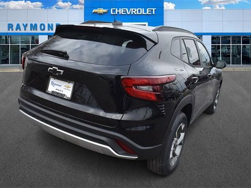 New 2026 Chevrolet Trax LT w/ LT Convenience Package image 4