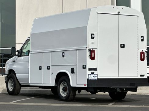New 2026 Ford E-350 and Econoline 350 Super Duty w/ Power Equipment Group image 5