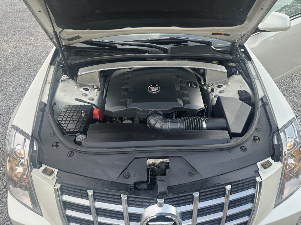 Used 2013 Cadillac CTS AWD Coupe image 20