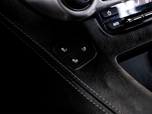 Used 2018 GMC Yukon SLT w/ Open Road Package image 21