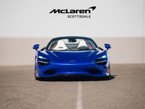 Used 2024 McLaren 750S Spider image 15