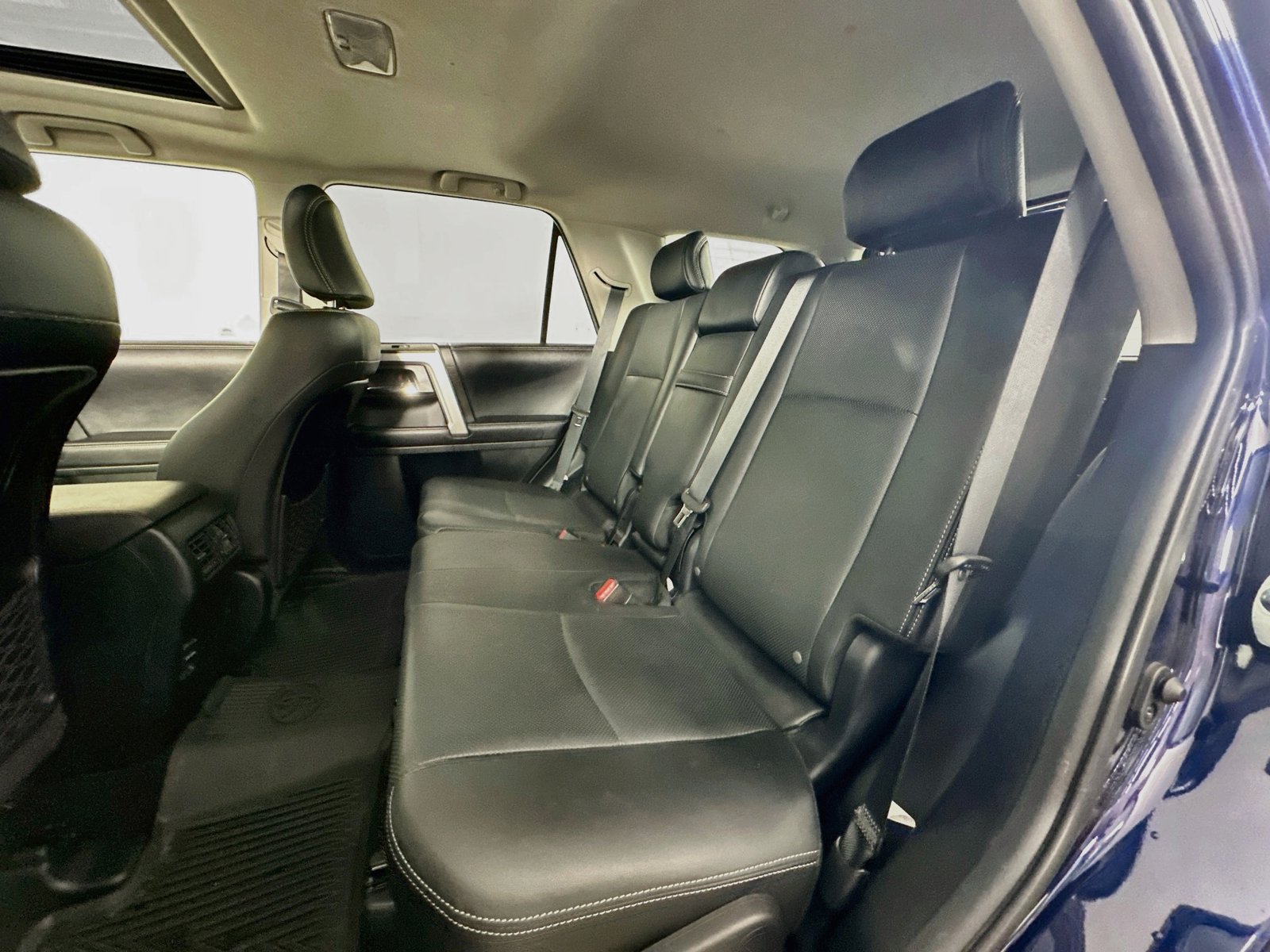 Used 2019 Toyota 4Runner Limited AWD/4WD image 25