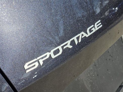 New 2026 Kia Sportage EX image 7