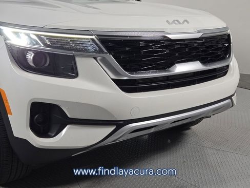 Used 2023 Kia Seltos EX image 10