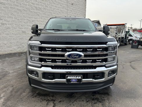 New 2026 Ford F550 4x4 Crew Cab image 17