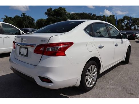 Used 2019 Nissan Sentra SV image 4