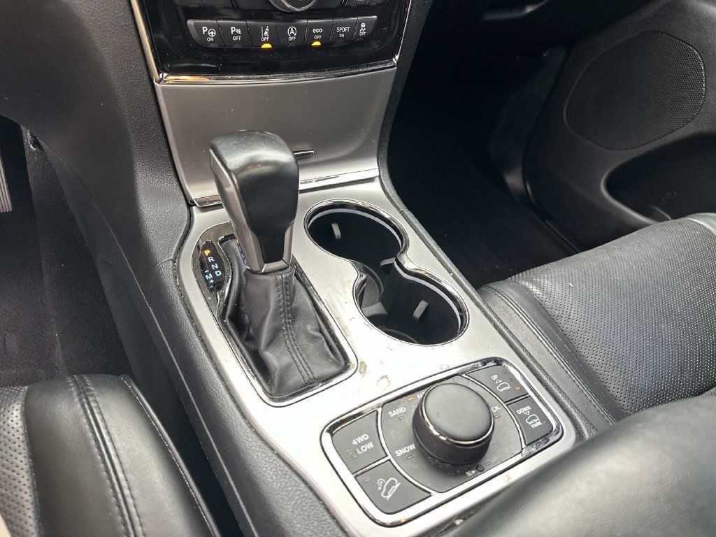 Used 2020 Jeep Grand Cherokee High Altitude AWD/4WD image 24
