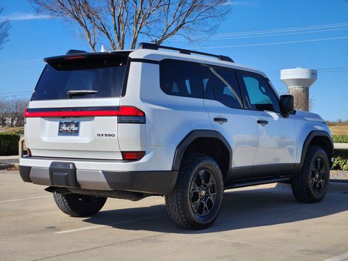 Used 2025 Lexus GX 550 image 13