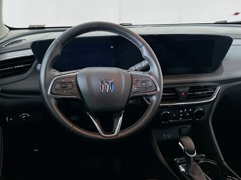 Used 2025 Buick Encore GX Preferred FWD image 18
