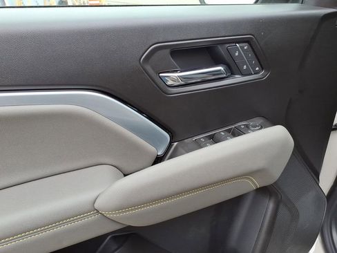 New 2026 Chevrolet Colorado ZR2 w/ Midnight Edition AWD/4WD image 11