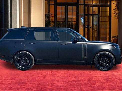 New 2026 Land Rover Range Rover Long Wheelbase Autobiography image 8