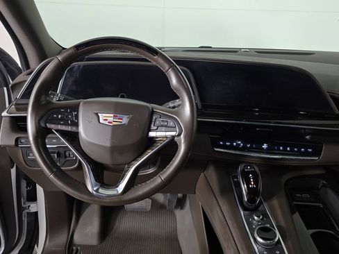 Used 2021 Cadillac Escalade Premium Luxury w/ Driver Assist Tech Package AWD/4WD image 10
