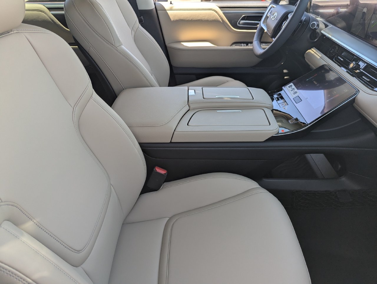Certified 2026 INFINITI QX80 Pure w/ Cargo Package RWD image 30