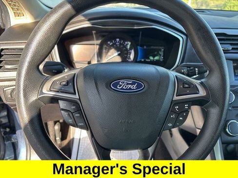 Used 2018 Ford Fusion S image 16