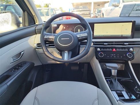 New 2025 Hyundai Tucson SEL image 9