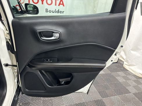 Used 2019 Jeep Compass Latitude w/ Popular Equipment Group image 14