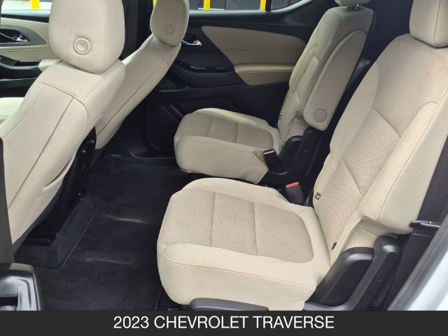 Used 2023 Chevrolet Traverse LT AWD/4WD image 15