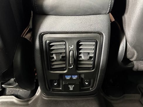Used 2020 Jeep Grand Cherokee High Altitude AWD/4WD image 30