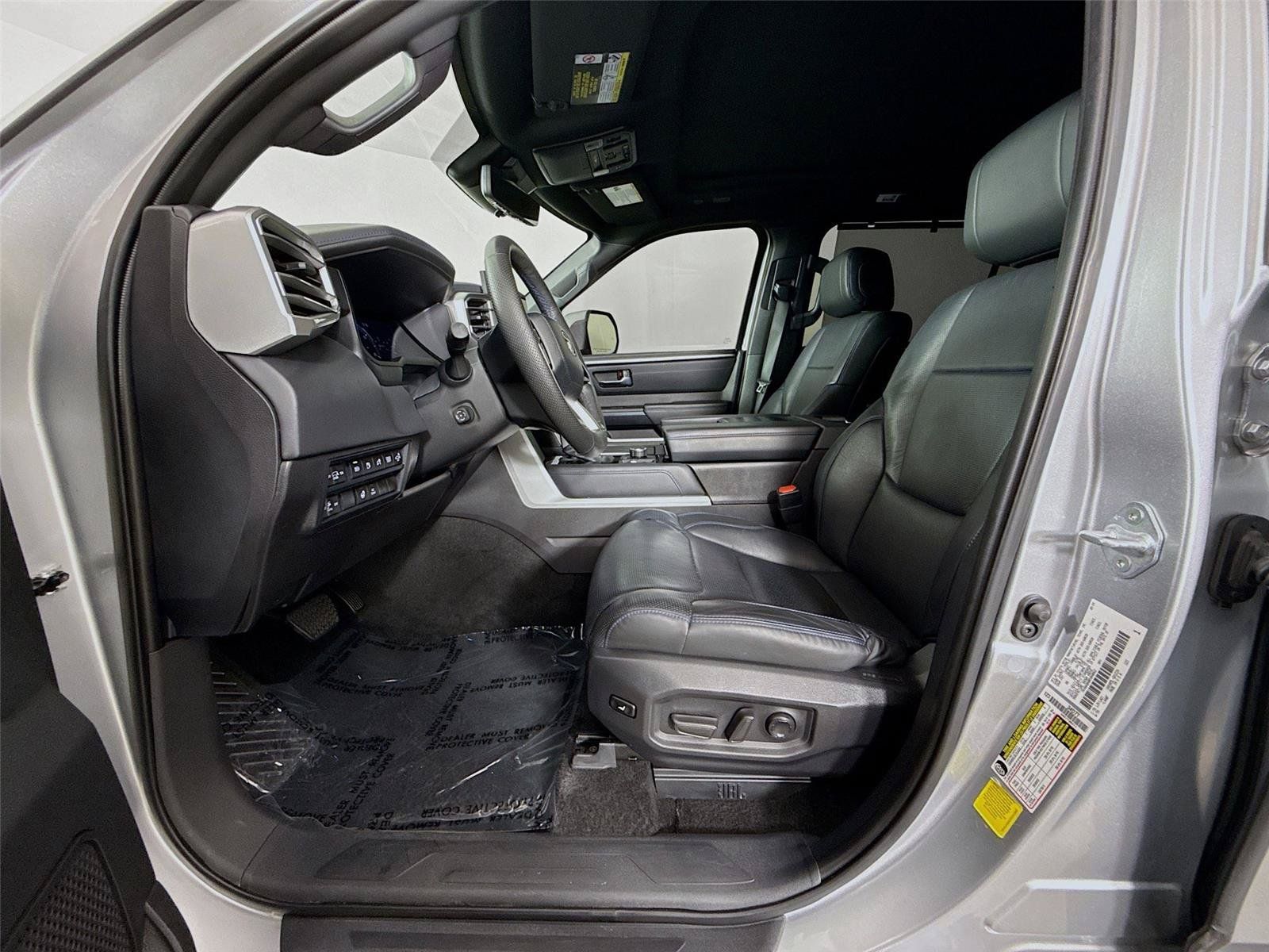 Used 2024 Toyota Sequoia Platinum AWD/4WD image 2