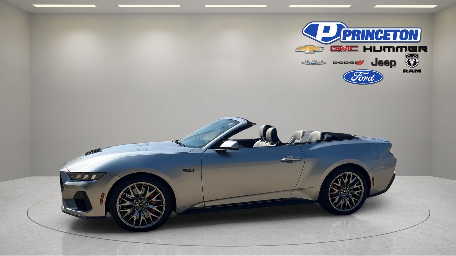 Used 2025 Ford Mustang GT Premium RWD image 5
