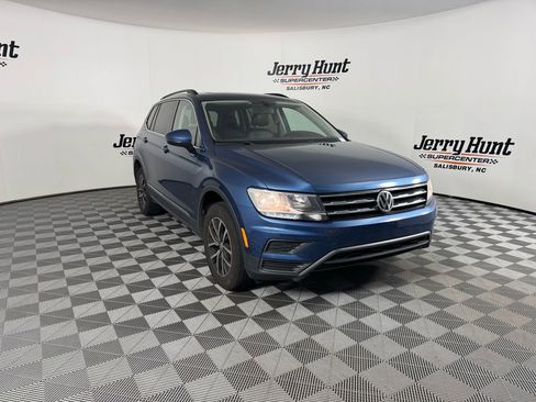 Used 2020 Volkswagen Tiguan SE image 8
