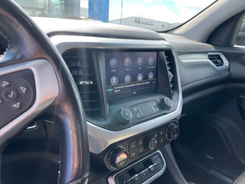 Used 2021 GMC Acadia SLT w/ Technology Package AWD/4WD image 12
