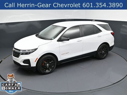 Used 2024 Chevrolet Equinox LS image 27