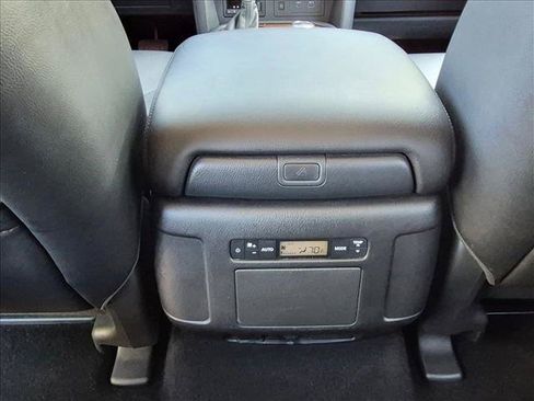 Certified 2024 Nissan Armada SL w/ Captain's Chairs Package AWD/4WD image 18