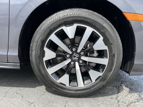 Used 2025 Honda Odyssey EX-L image 10