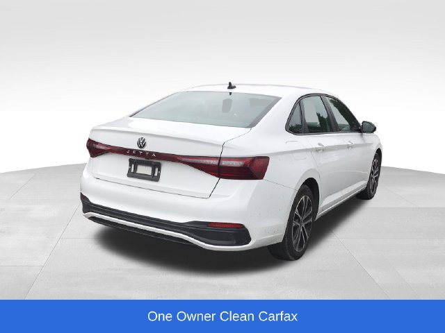 Used 2025 Volkswagen Jetta Sport FWD image 2
