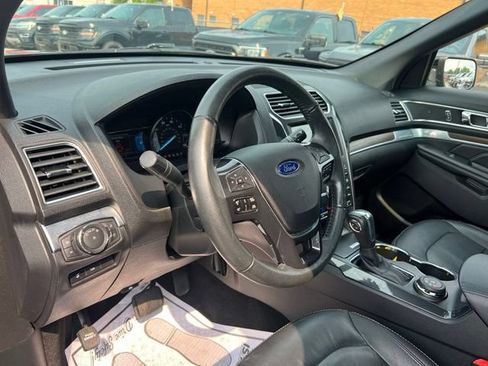 Certified 2018 Ford Explorer Limited w/ Equipment Group 301A AWD/4WD image 7