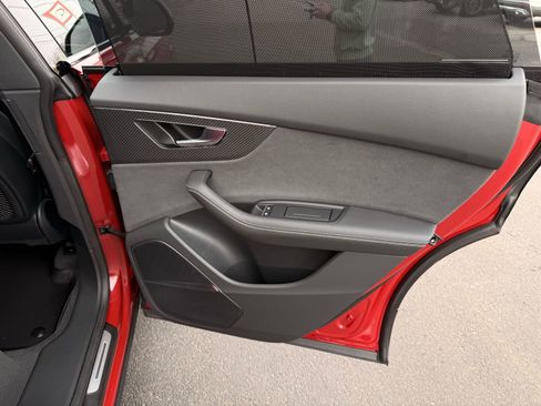 Used 2024 Audi SQ8 Premium Plus image 31