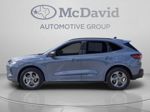Used 2024 Ford Escape ST-Line AWD/4WD image 2