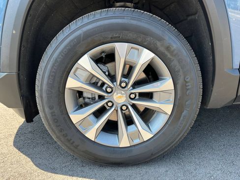 Used 2025 Chevrolet Equinox LT FWD image 34
