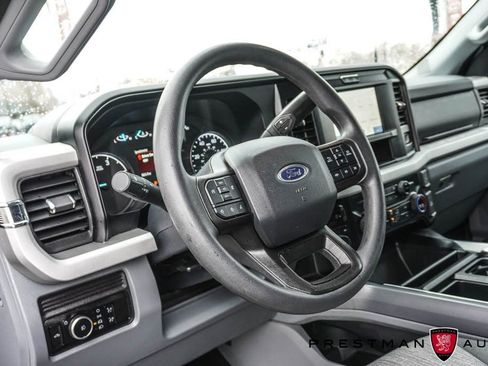 Used 2025 Ford F350 XLT w/ FX4 Off-Road Package image 32