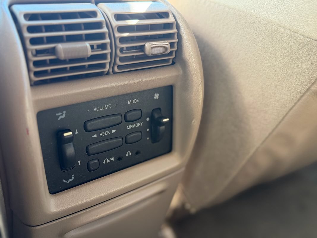 Used 2001 Ford Explorer Eddie Bauer AWD/4WD image 15