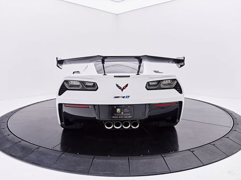 Used 2019 Chevrolet Corvette ZR1 RWD image 24