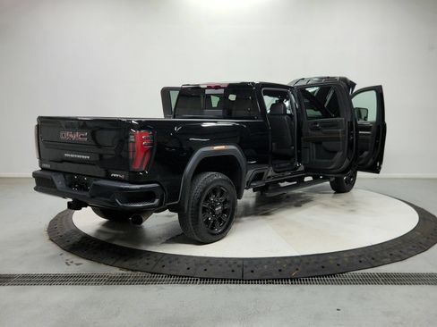 Used 2024 GMC Sierra 2500 AT4 w/ Max Trailering Package AWD/4WD image 16