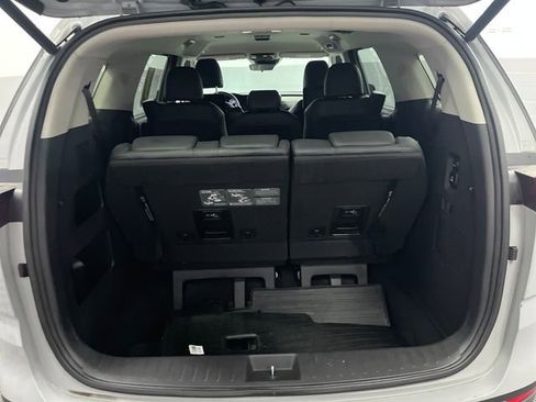 Certified 2022 Kia Carnival SX image 26