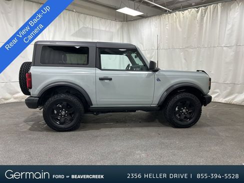 Used 2023 Ford Bronco Black Diamond image 2