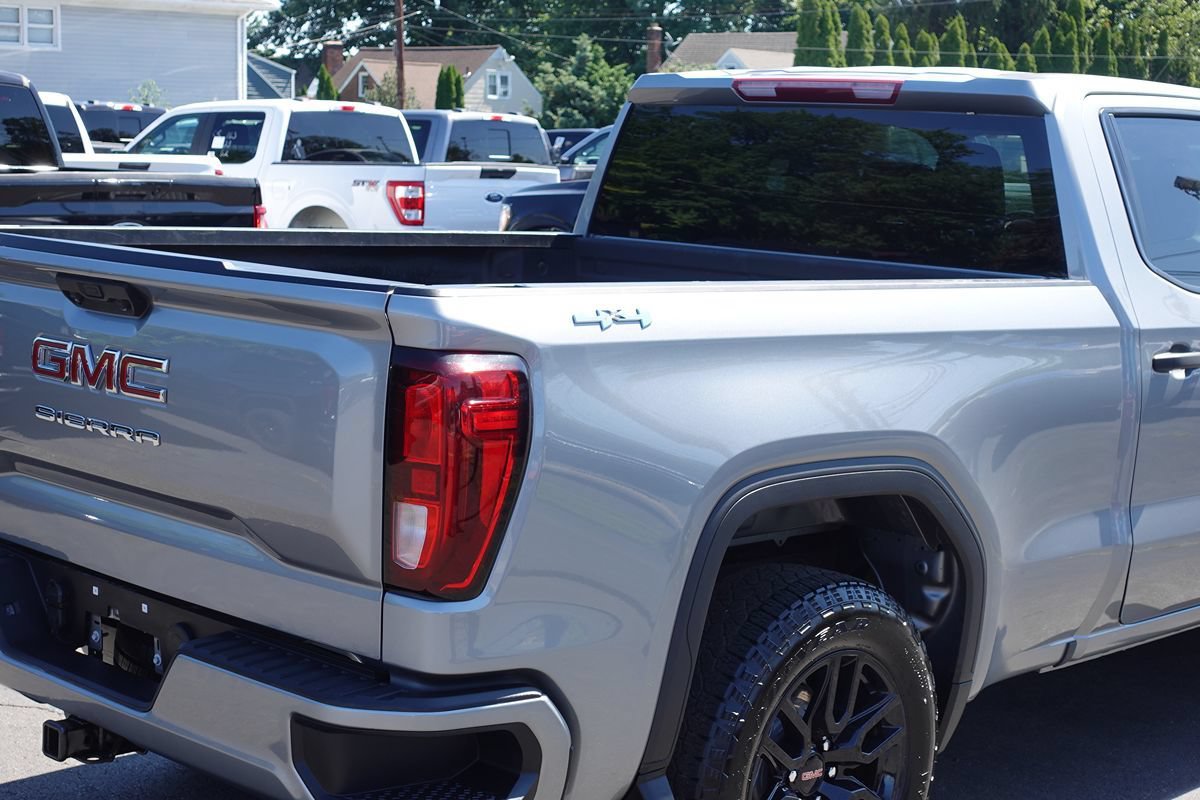 Used 2024 GMC Sierra 1500 Pro w/ Graphite Edition AWD/4WD image 11
