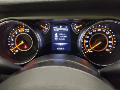 Used 2018 Jeep Wrangler Sport AWD/4WD image 23